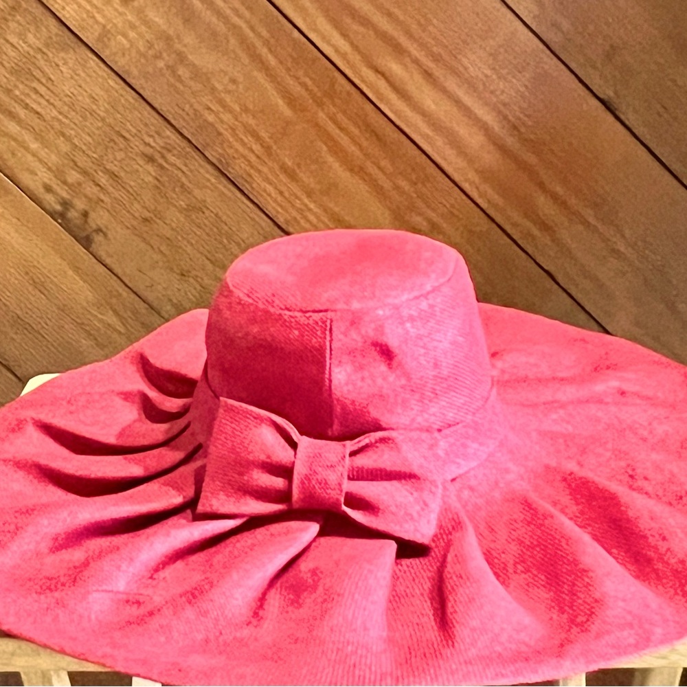 One size fits all!!  Beautiful!! This hat would be really cute for a Tea Party!